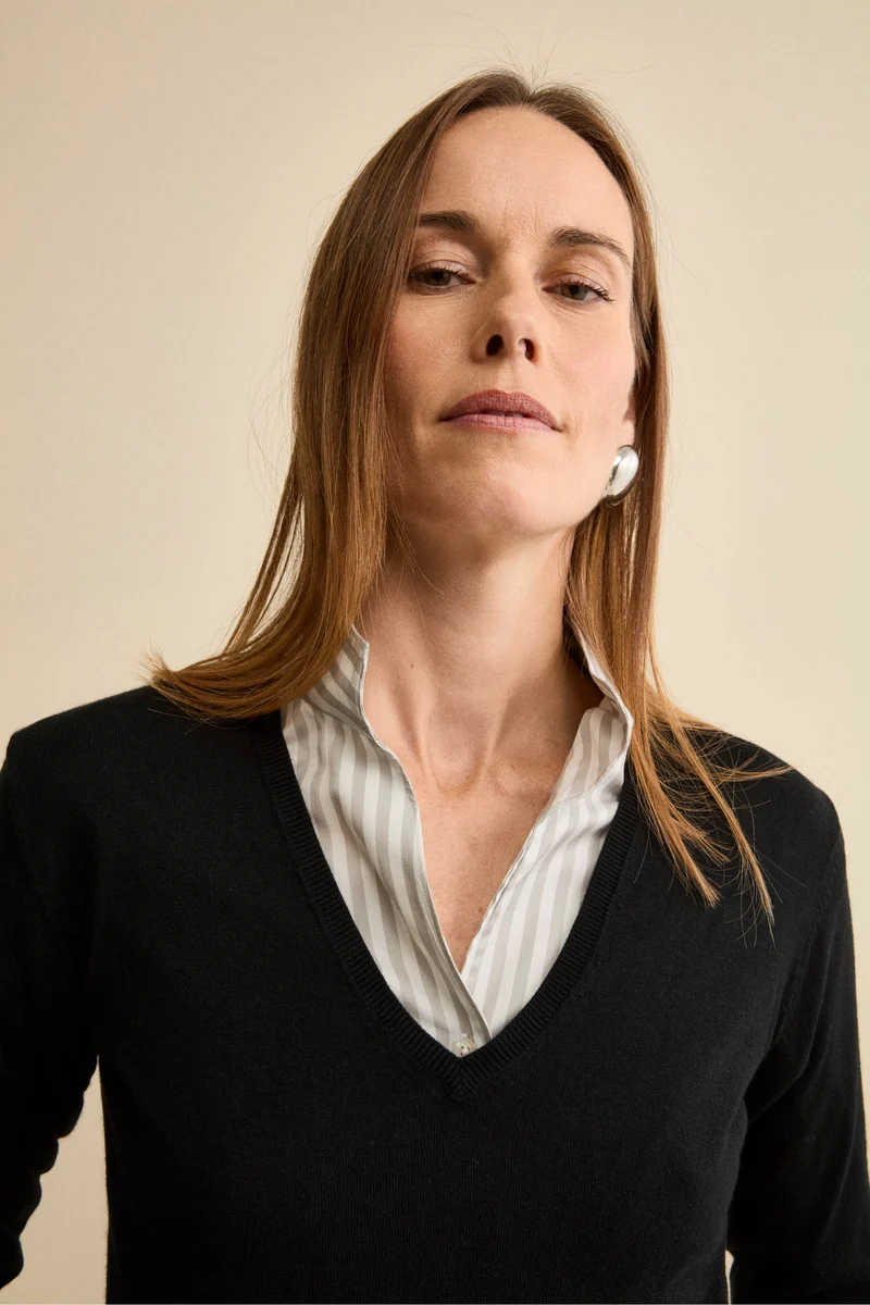 Maglia Scollo a V Extrafine in Seta e Cashmere - NERO