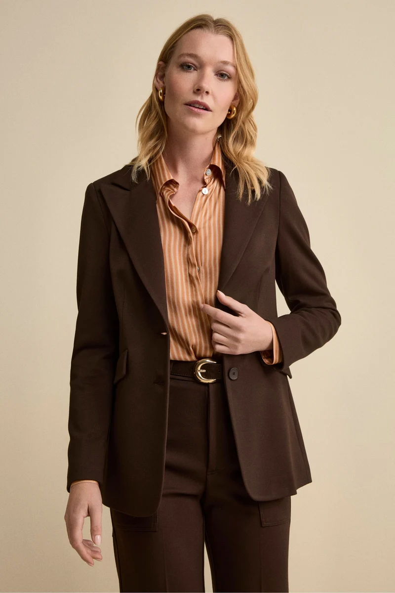 Giacca Lunga Elegante con Revers a Lancia - T.MORO