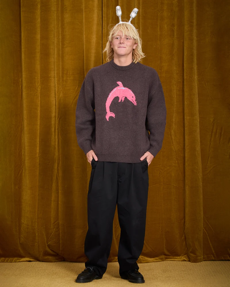 Ozzy Dolphin Pullover - Raisin