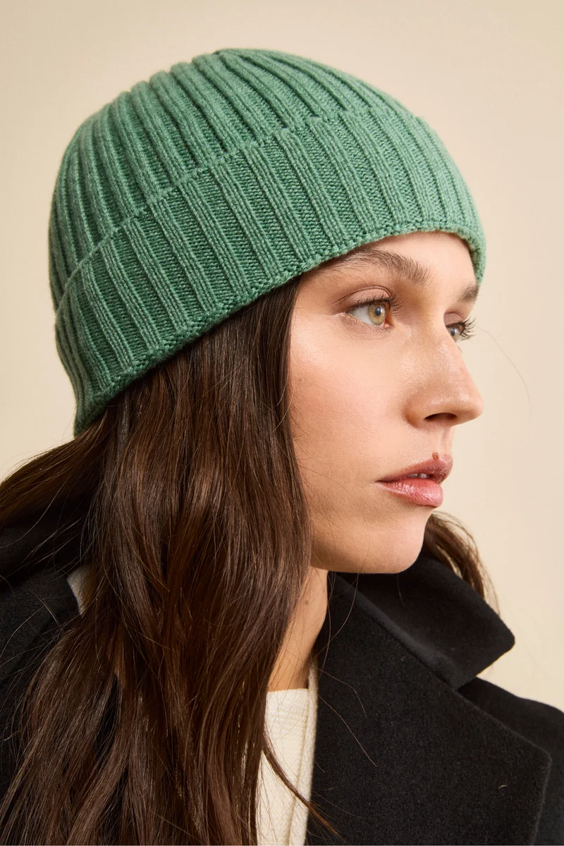 Cappello in cashmere a coste - LICHENE