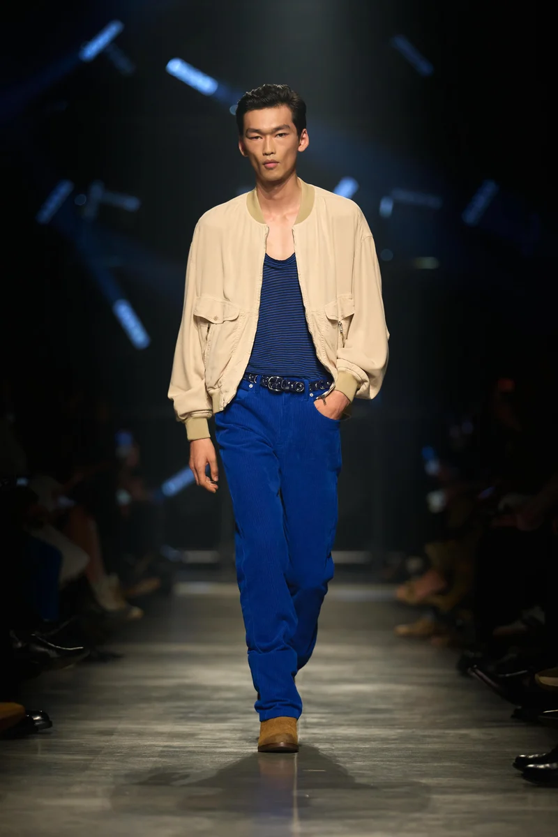 Look 33 [W26]