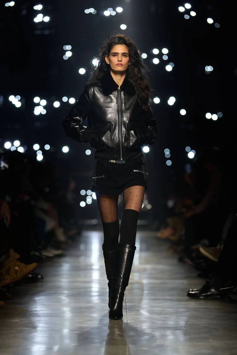 Look 24 [W26]