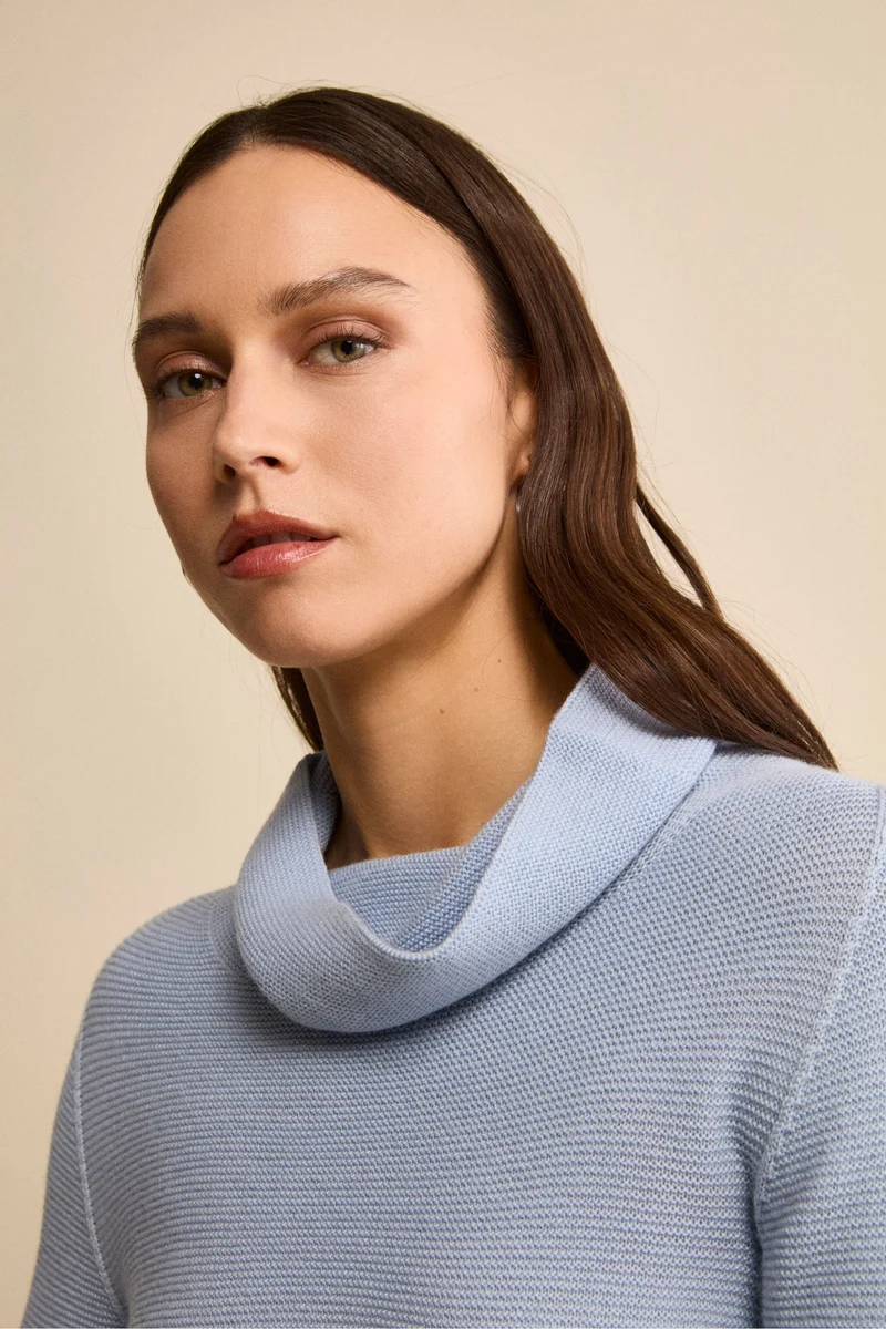 Maglia con Spacchi in Lana Merino - AZZURRO