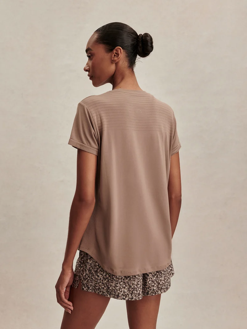 Saskia Seamless Longline Tee