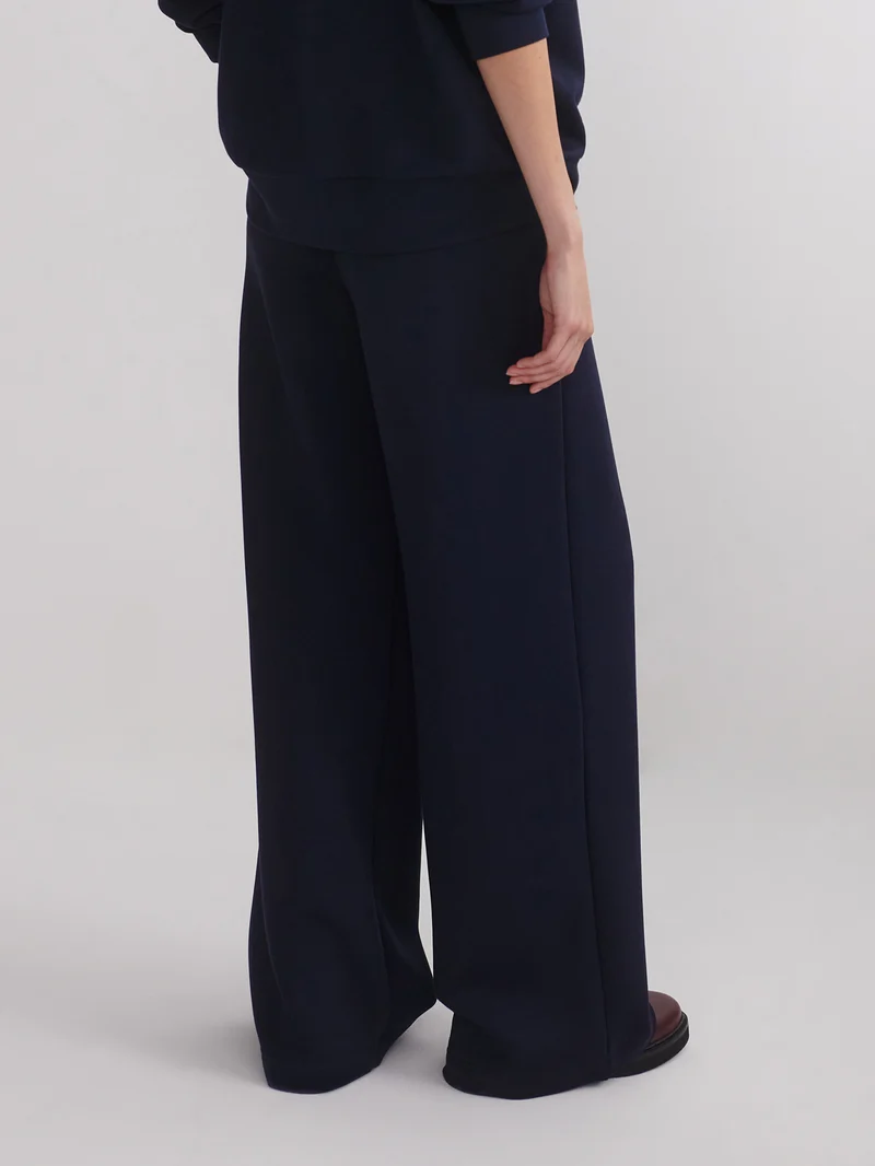 The Extra Wide Leg Pant 32
