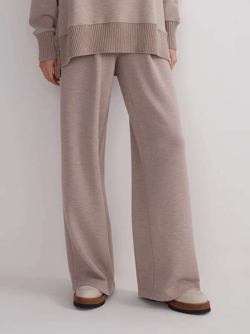 The Extra Wide Leg Pant 32