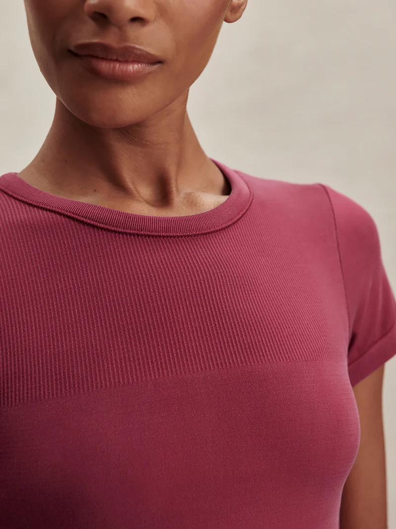 Casper Seamless Tee