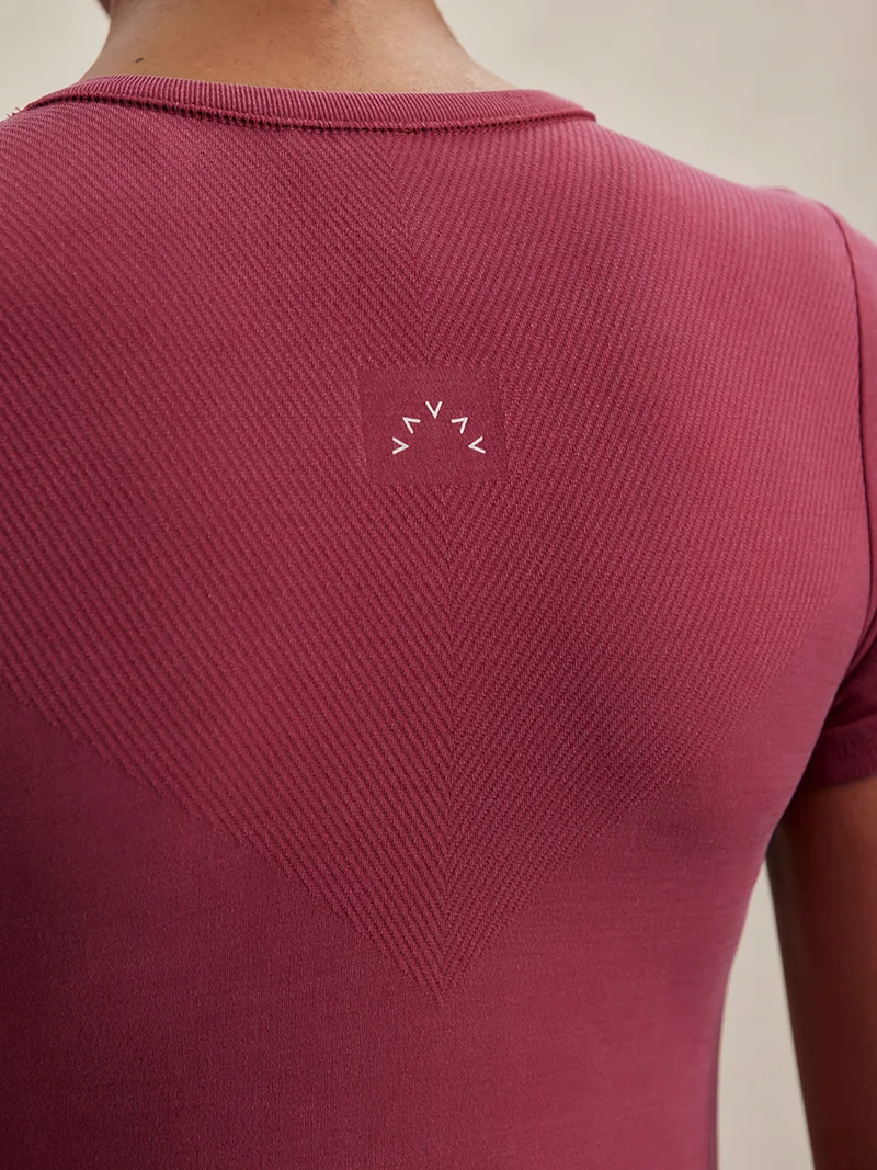 Casper Seamless Tee