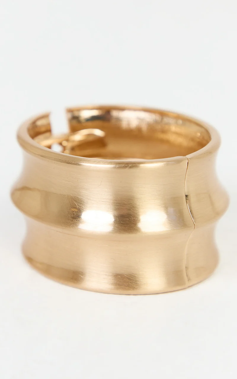 Tayla Bangle - Textured Bangle in Gold