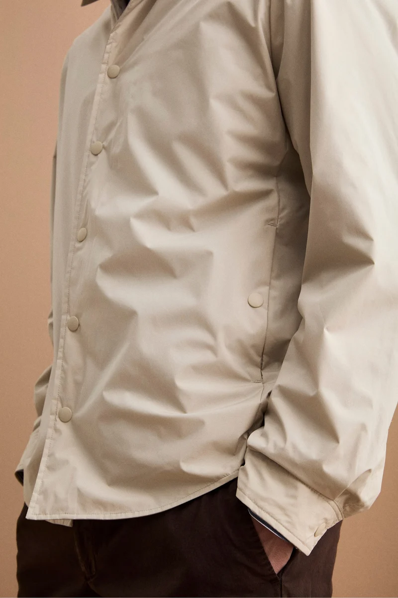 Trench Corto Foderato con Collo a Camicia - LATTE