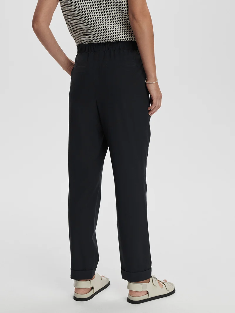 Lightweight Stretch Pleated Travel Pant Regular