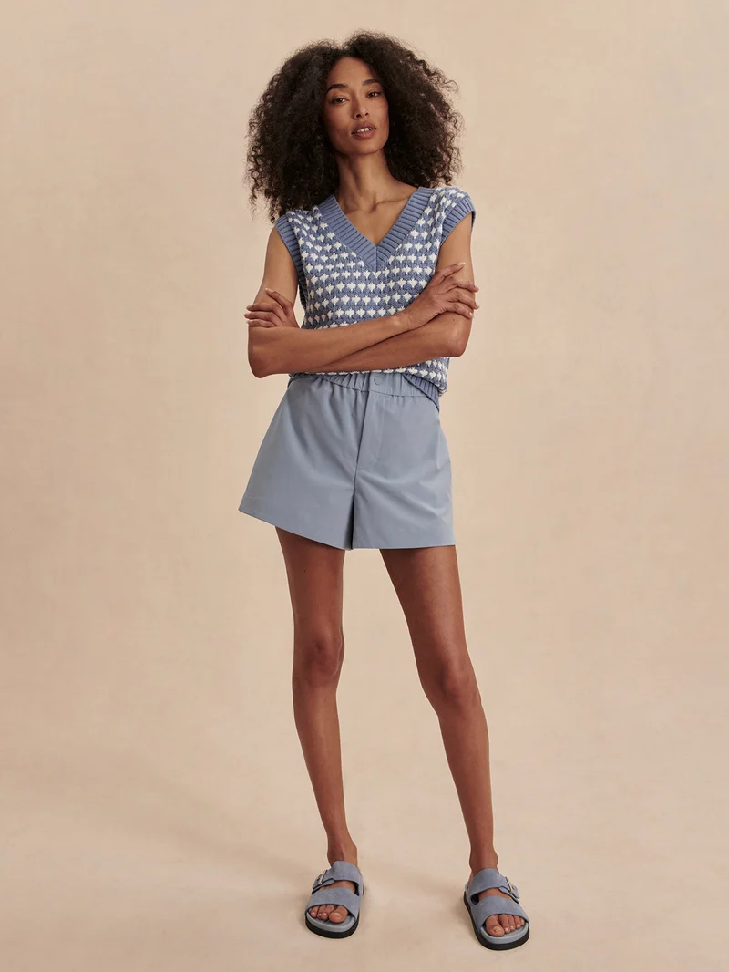 Nila Mid Rise Short 3.5