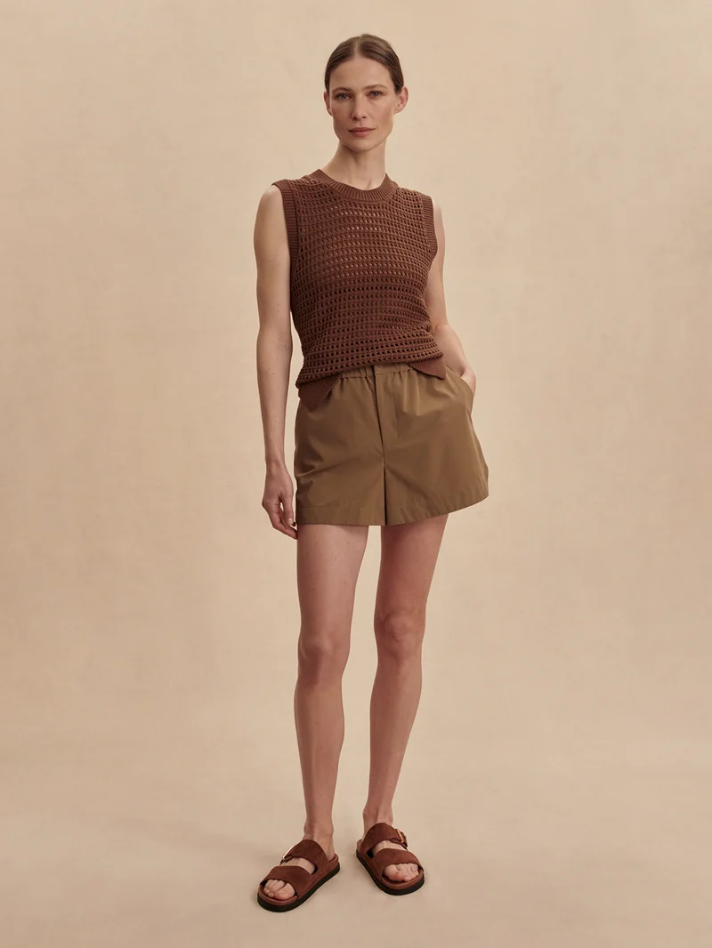 Nila Mid Rise Short 3.5