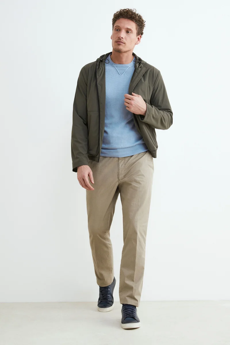 Giubbotto impermeabile con cappuccio - VERDE MILITARE