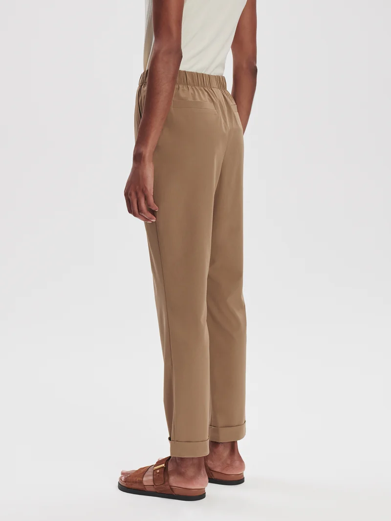 Lightweight Stretch Pleated Travel Pant Long
