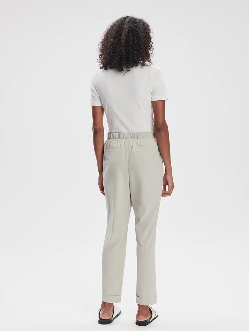 Lightweight Stretch Pleated Travel Pant Long