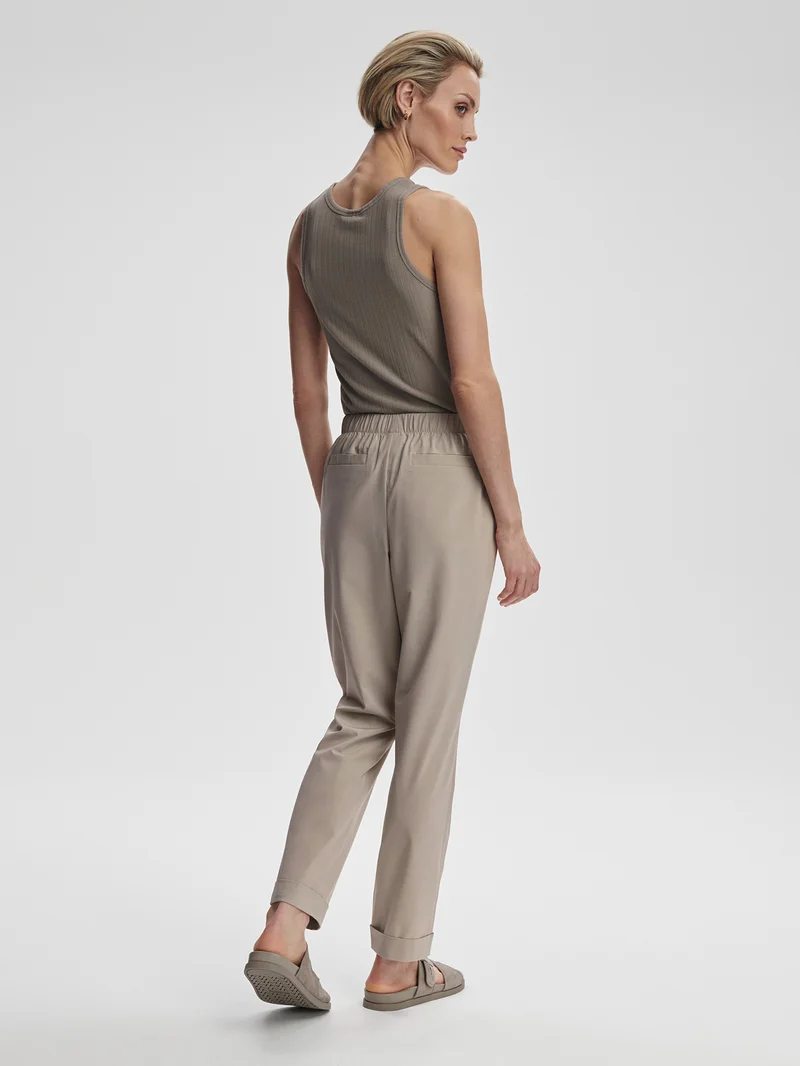 Lightweight Stretch Pleated Travel Pant Long