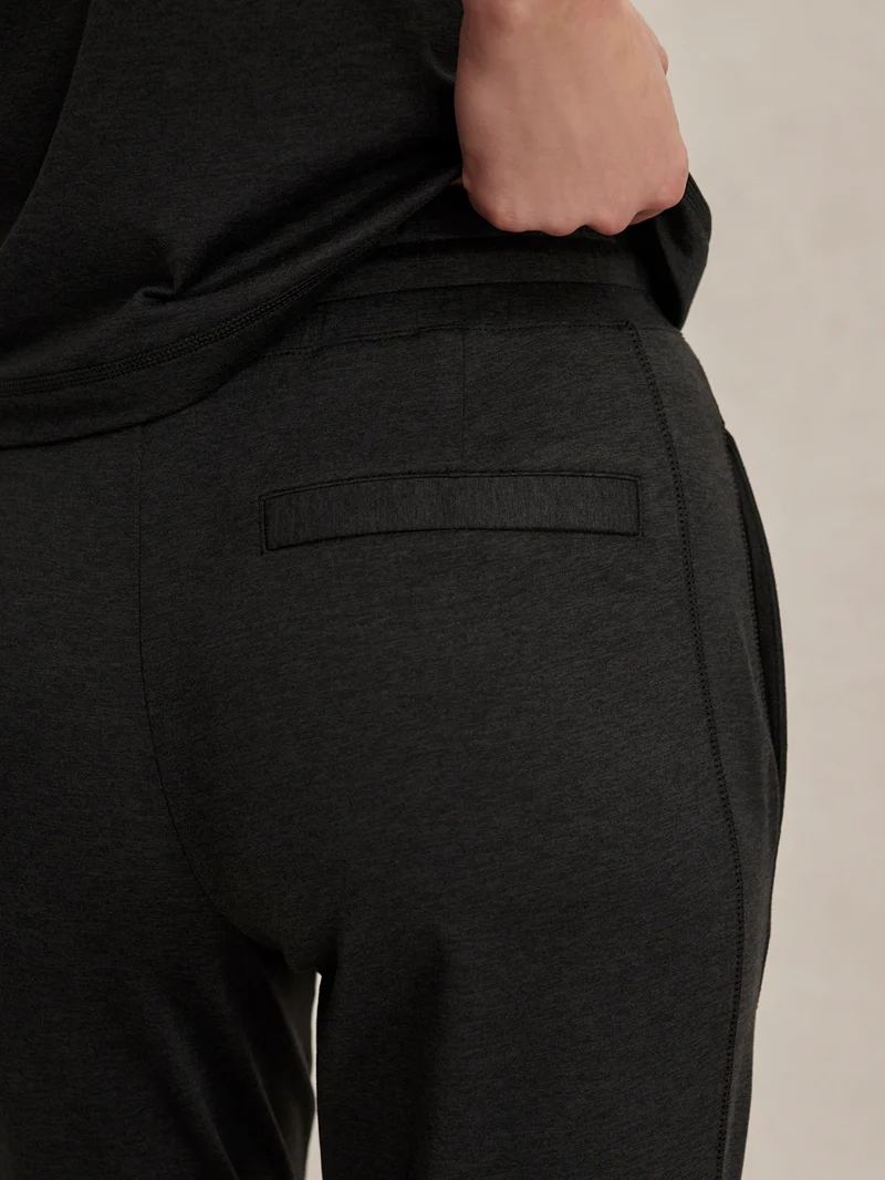 Aisling Active Jogger 27