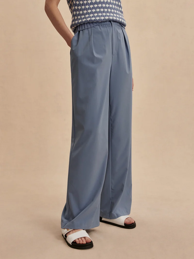 Lightweight Stretch Wide Leg Travel Pant Long