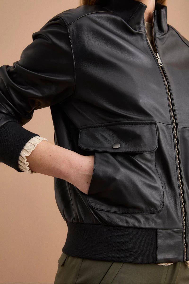 Bomber in Pelle con Tasche - NERO
