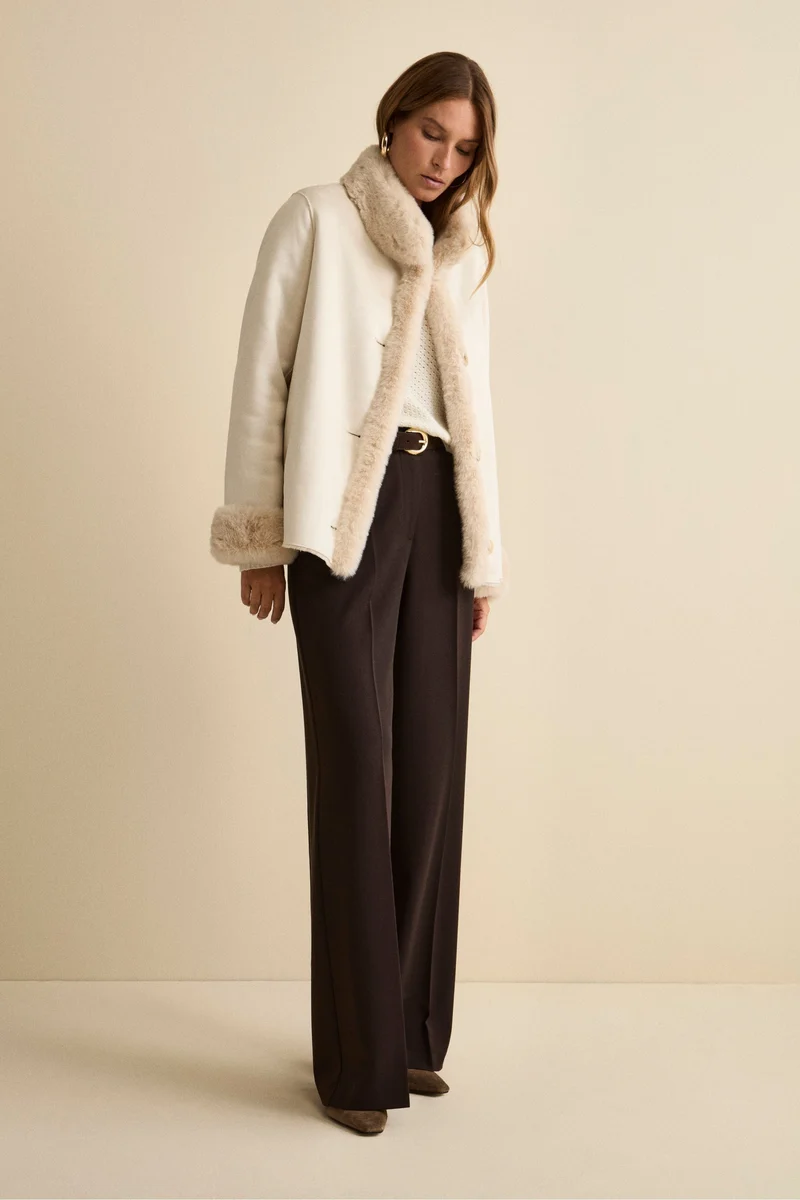 Cappotto Corto in Eco-Montone - MANDORLA