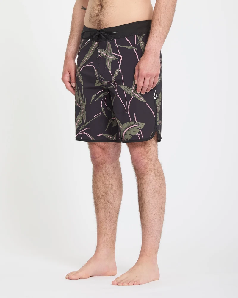 Encounter Scallop Mod 19" Boardshorts - Black