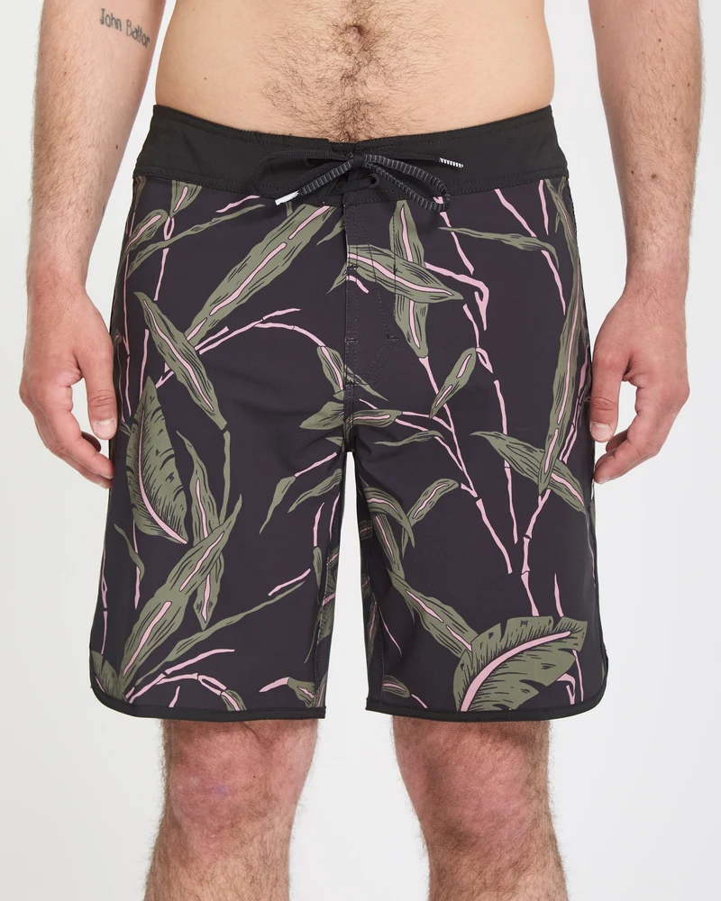 Encounter Scallop Mod 19" Boardshorts - Black
