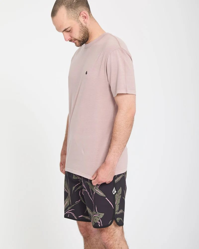 Encounter Scallop Mod 19" Boardshorts - Black