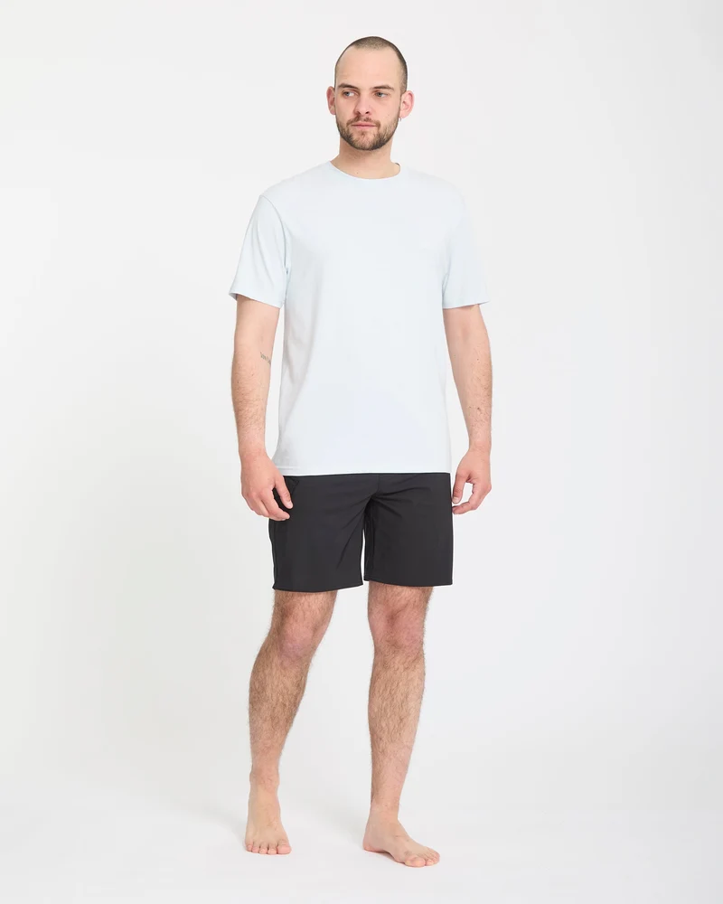Lido Solid Mod 18" Boardshorts - Black