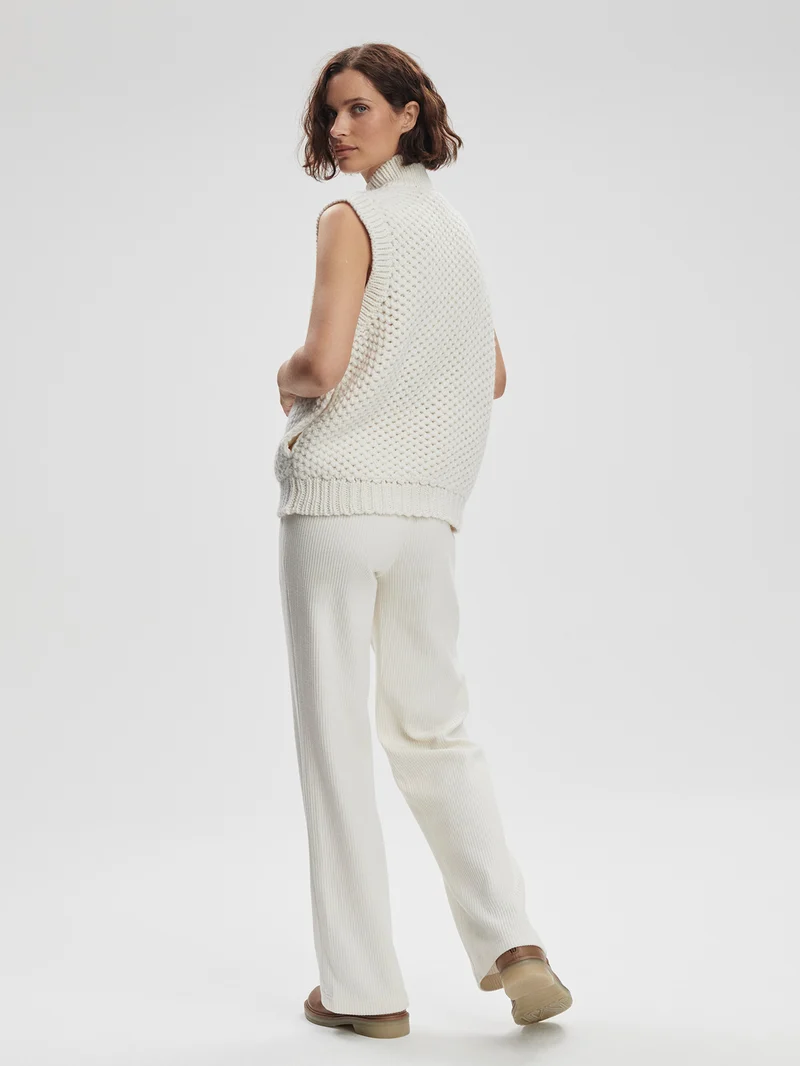Seraphina Sleeveless Zip-Through Knit