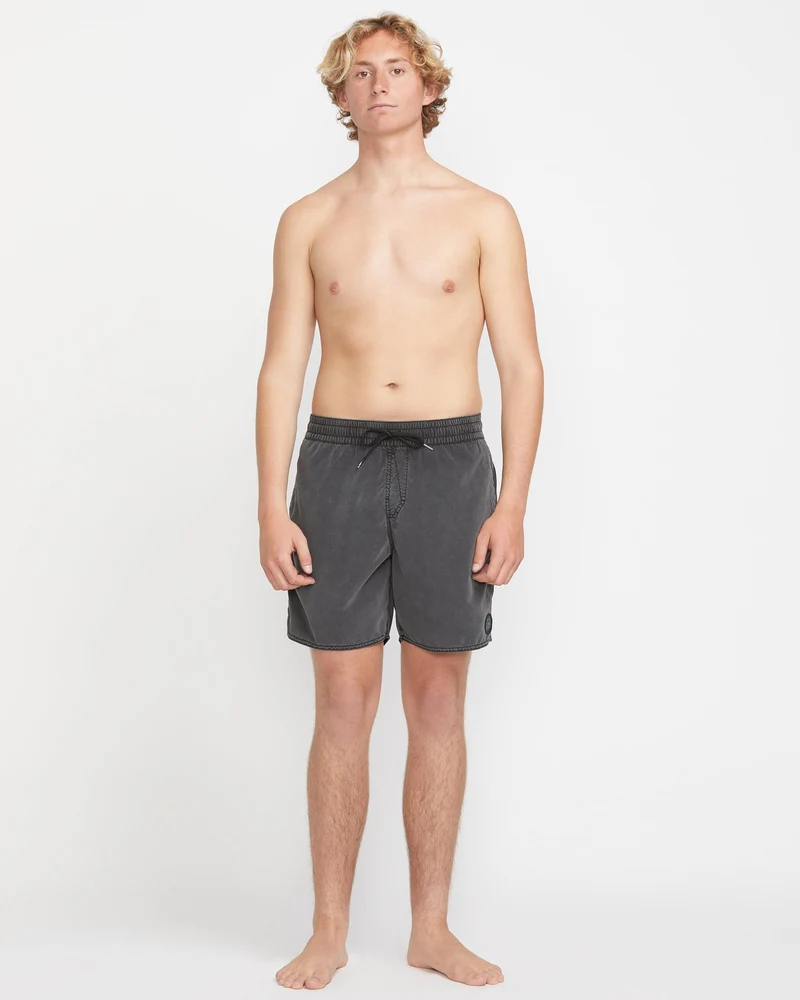 Center Trunk 17" Boardshorts - Black