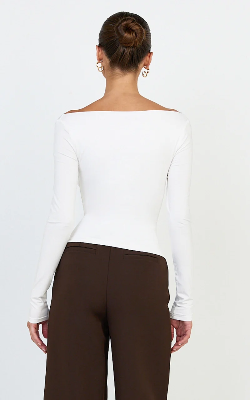 Tisdale Top - Boat Neck Long Sleeve Top in Cream