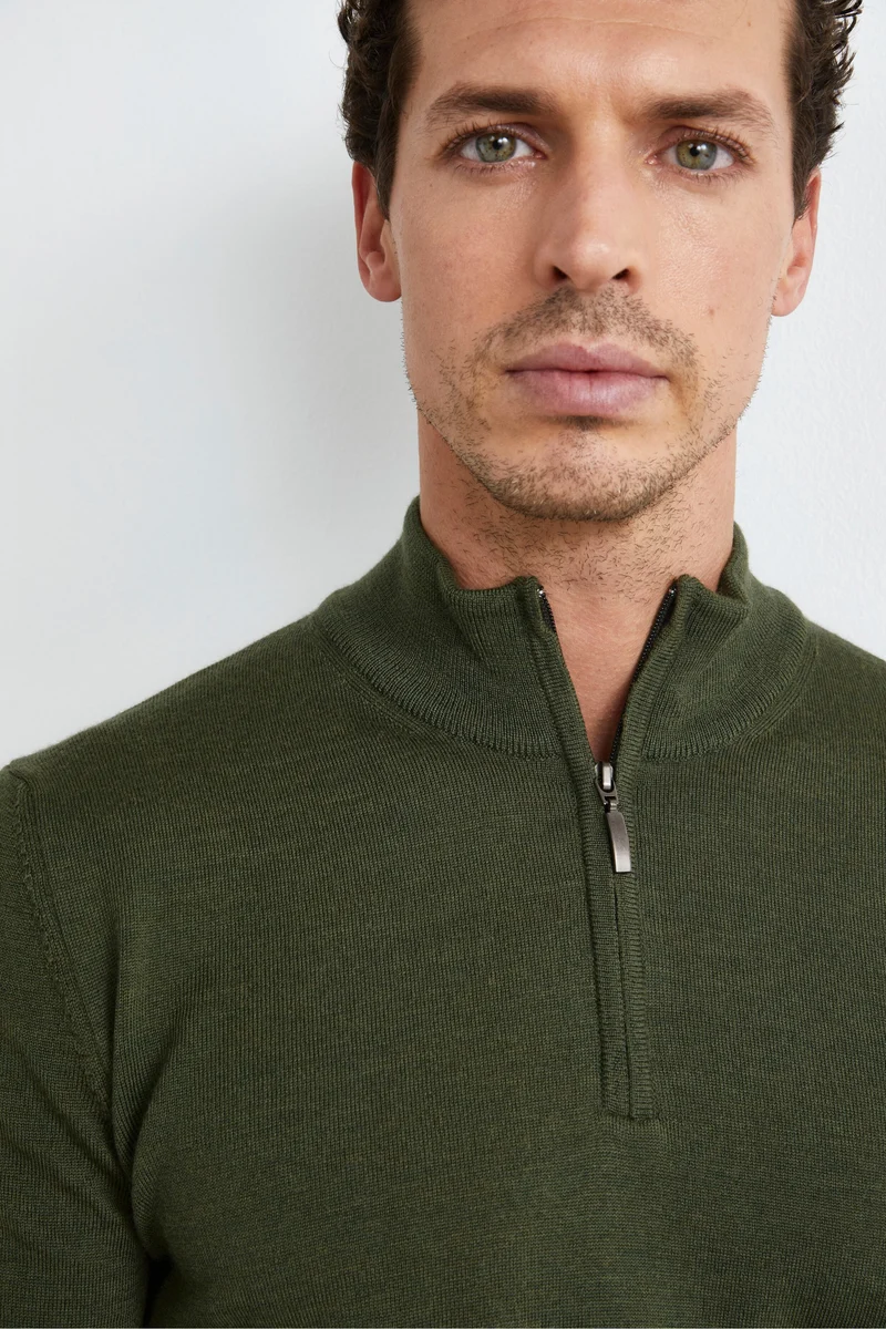 Lupetto con Zip in Lana Merino - VERDE MILITARE