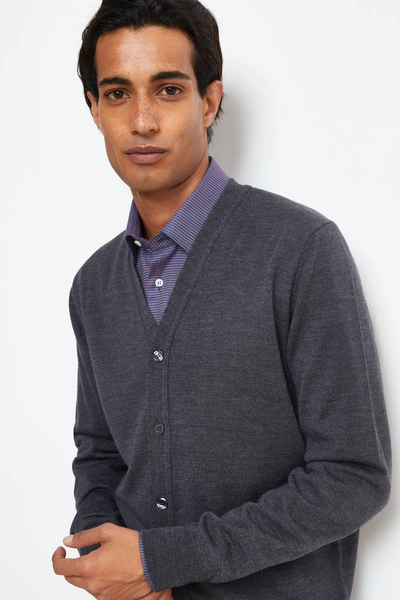 Cardigan Scollo a V in Lana Merino - ANTRACITE