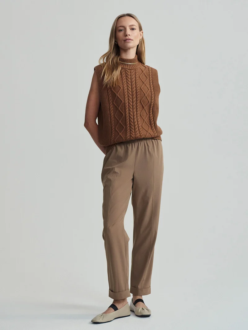 Joilette Roll Neck Vest