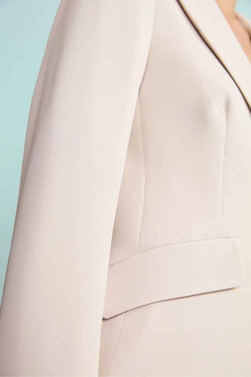 Blazer Elegante con Revers a Lancia - SABBIA