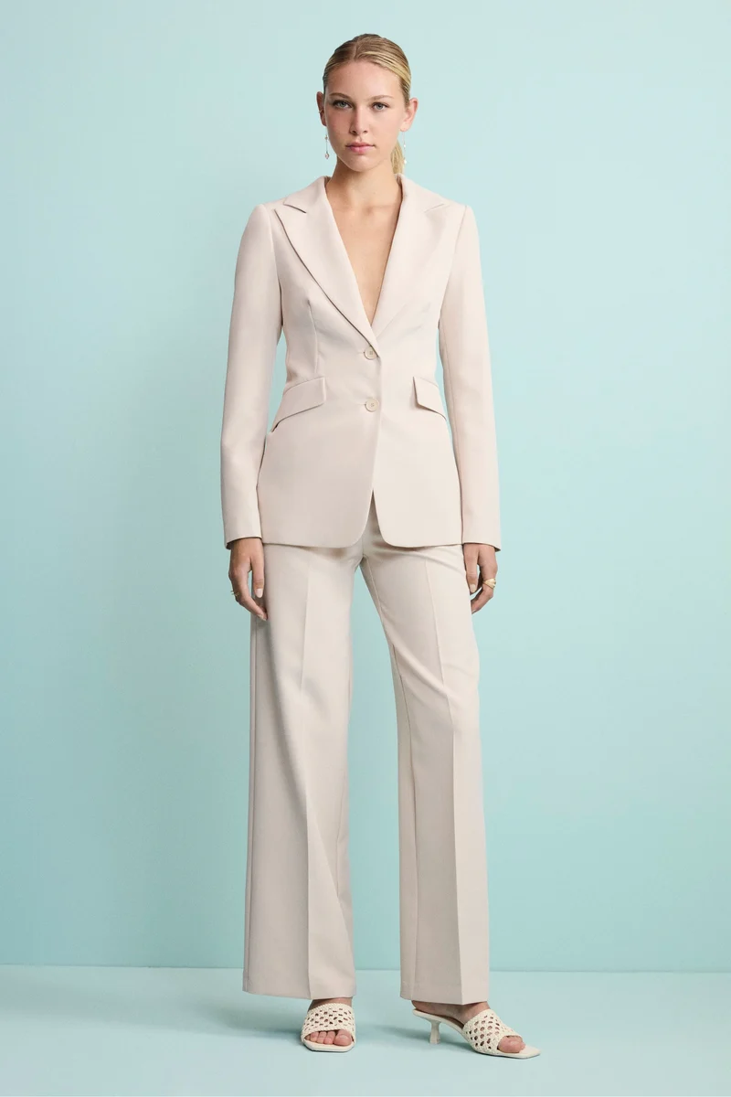 Blazer Elegante con Revers a Lancia - SABBIA