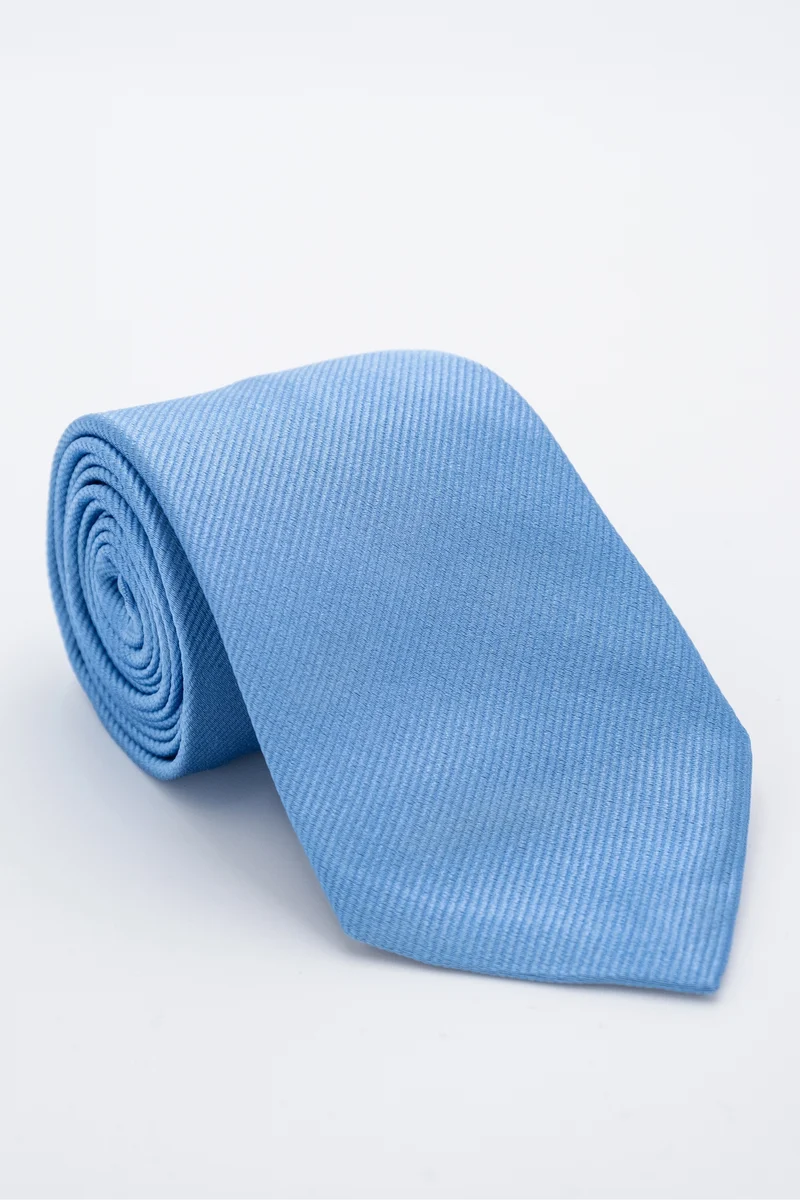 Cravatta Elegante in Seta - AZZURRO