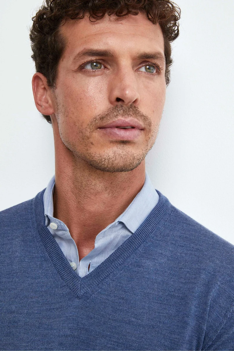 Maglia Scollo a V in Lana Merino - JEANS