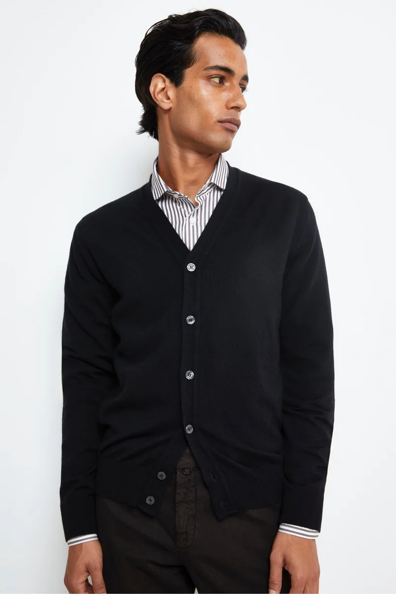 Cardigan Scollo a V in Lana Merino - NERO