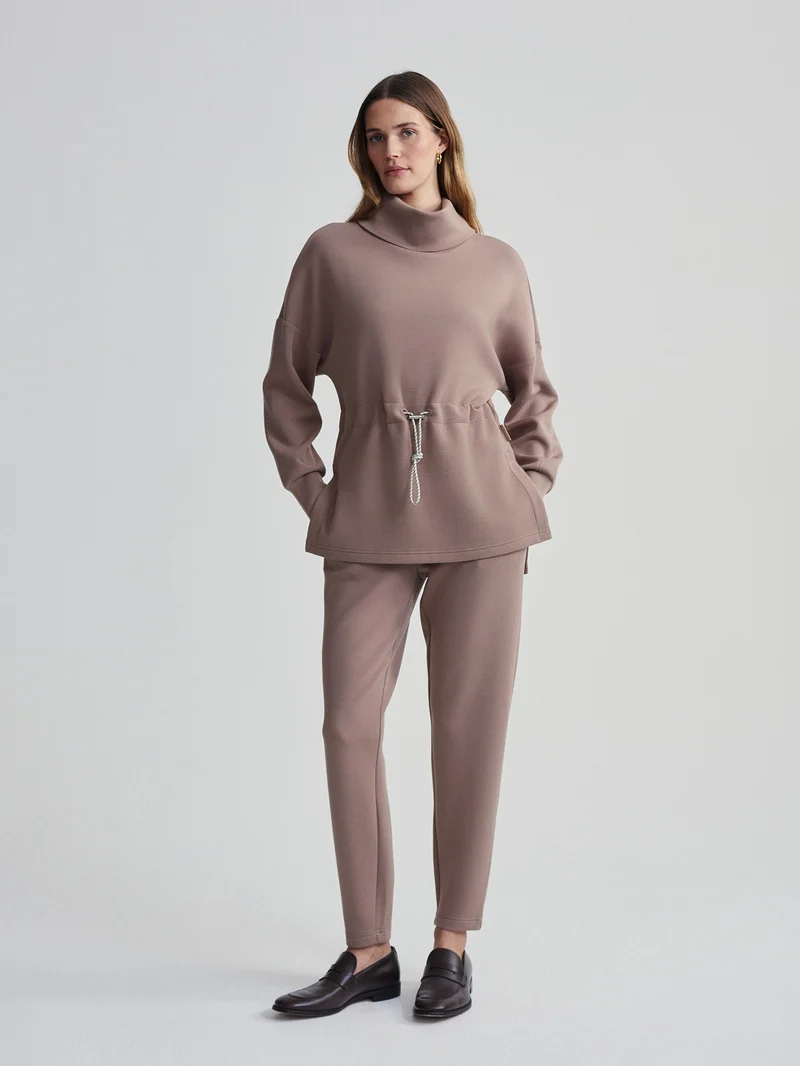 Freya Sweat