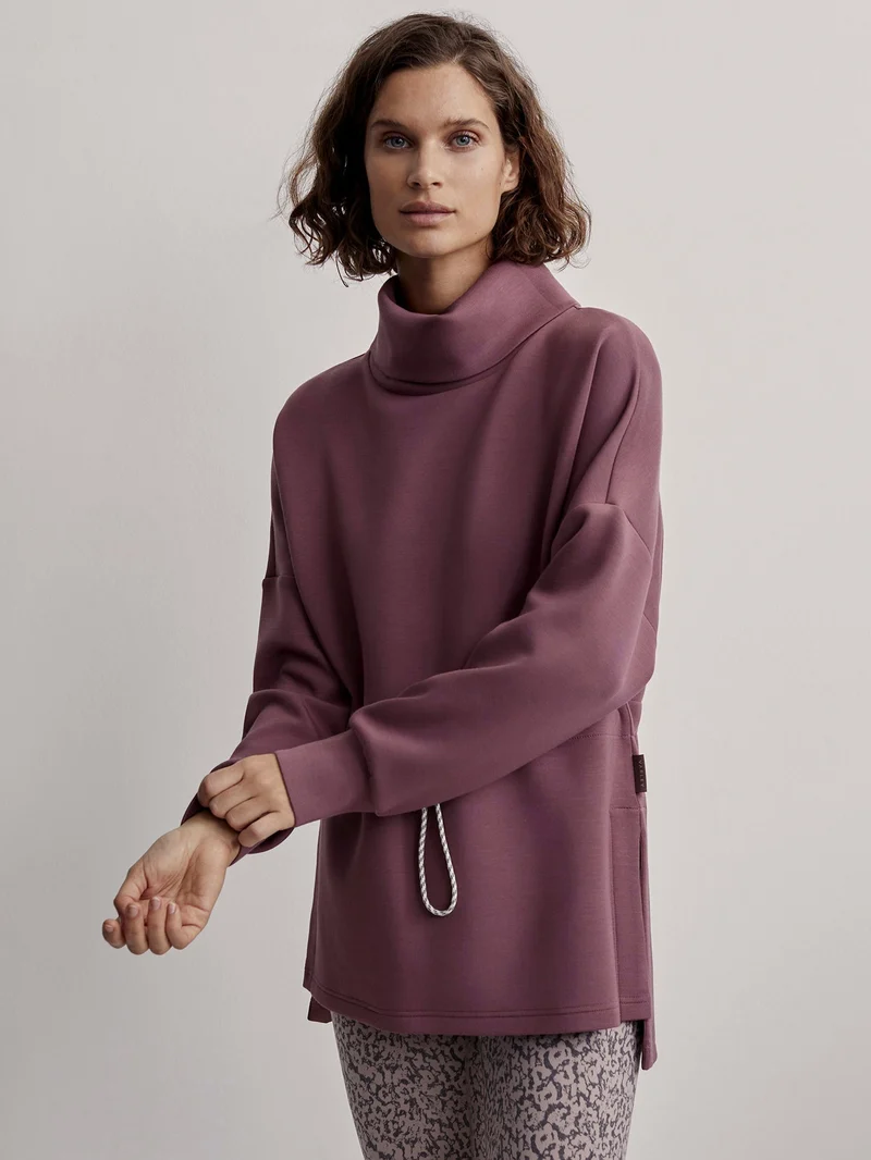 Freya Sweat