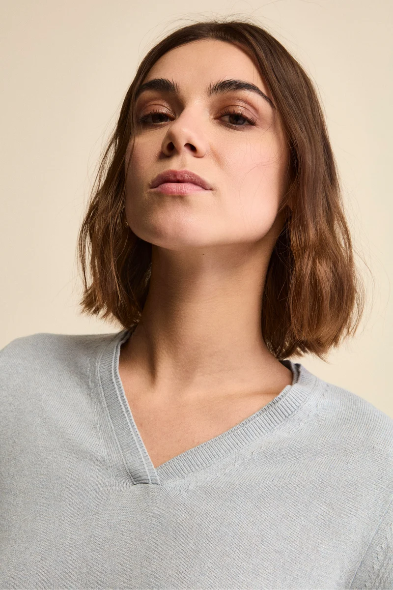 Pullover scollo a V in seta e cashmere - AZZURRO