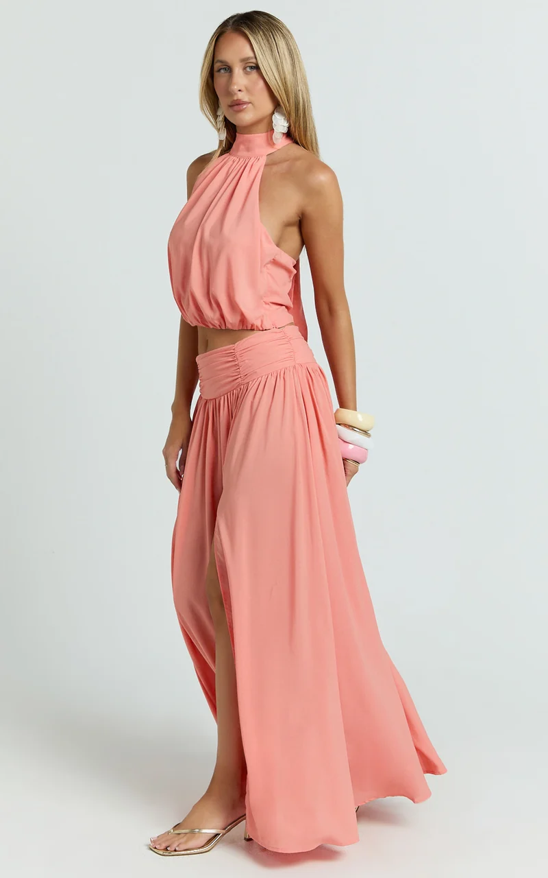 Melanie Top - Halter Neck Top in Grapefruit