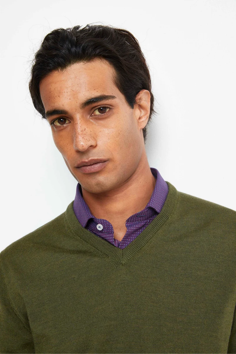 Maglia Scollo a V in Lana Merino - VERDE MILITARE