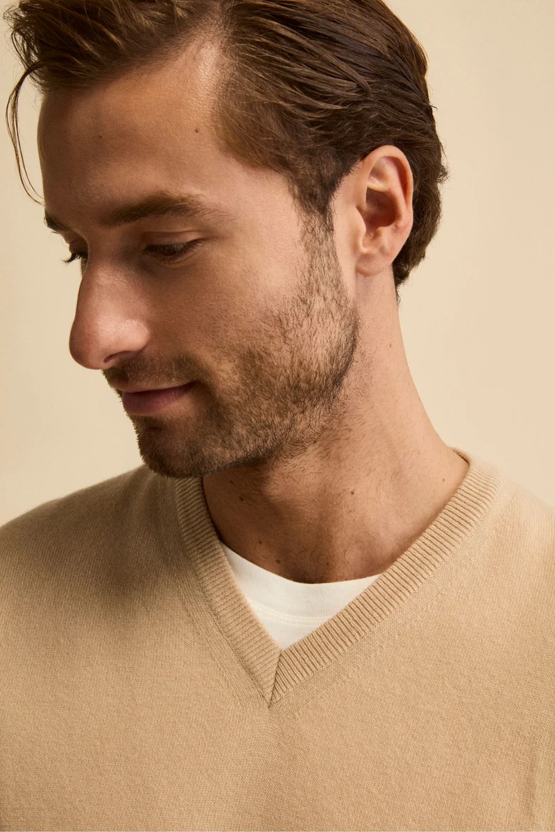 Maglia in lana con scollo a V - SABBIA