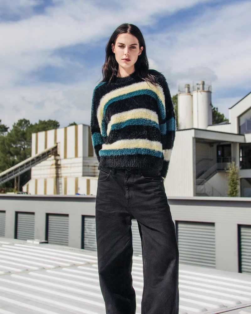 Hairy Up Pullover - Multi