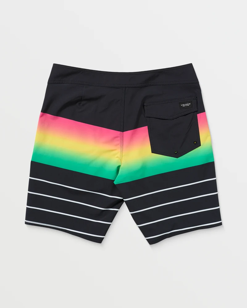 Quarta Fade Mod 19" Boardshorts - NEW BLACK