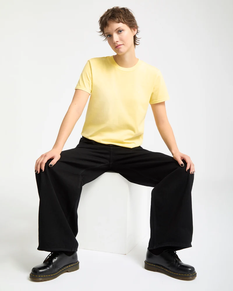 Solid Stone Besticktes T-Shirt - Dawn Yellow