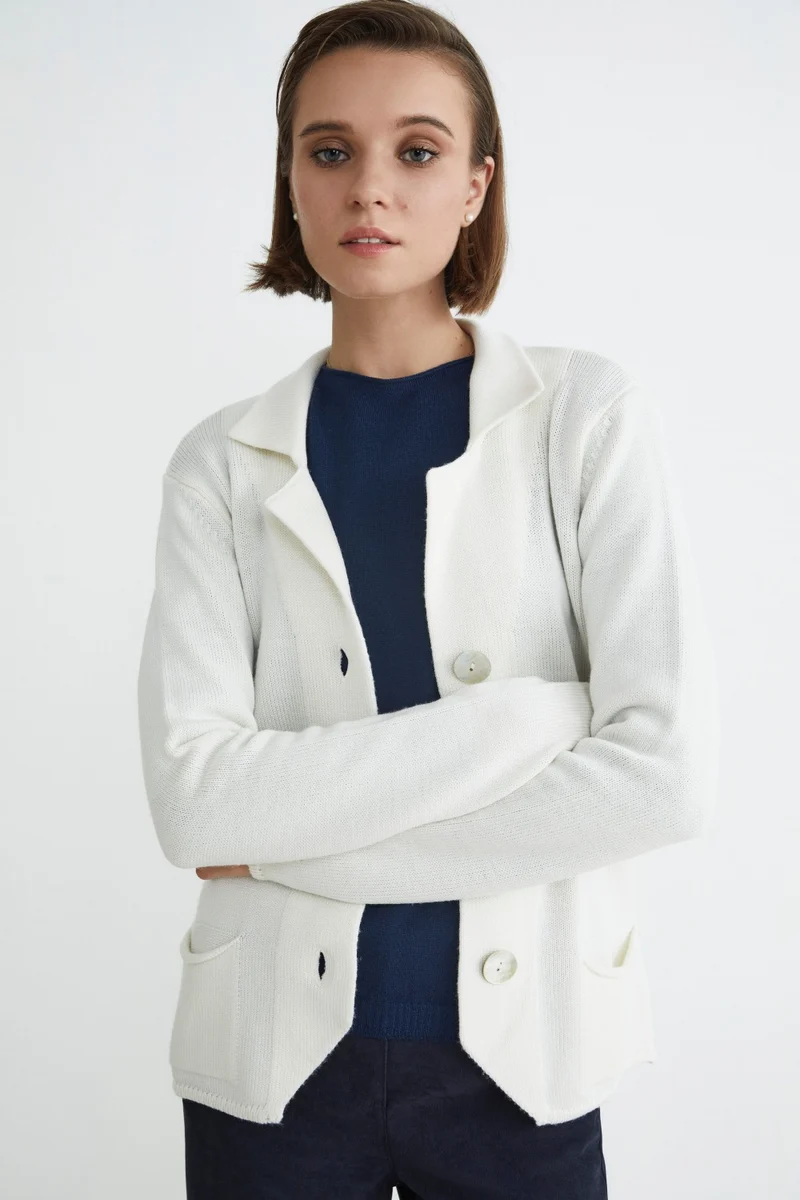 Cardigan in lana con bottoni - ECRU
